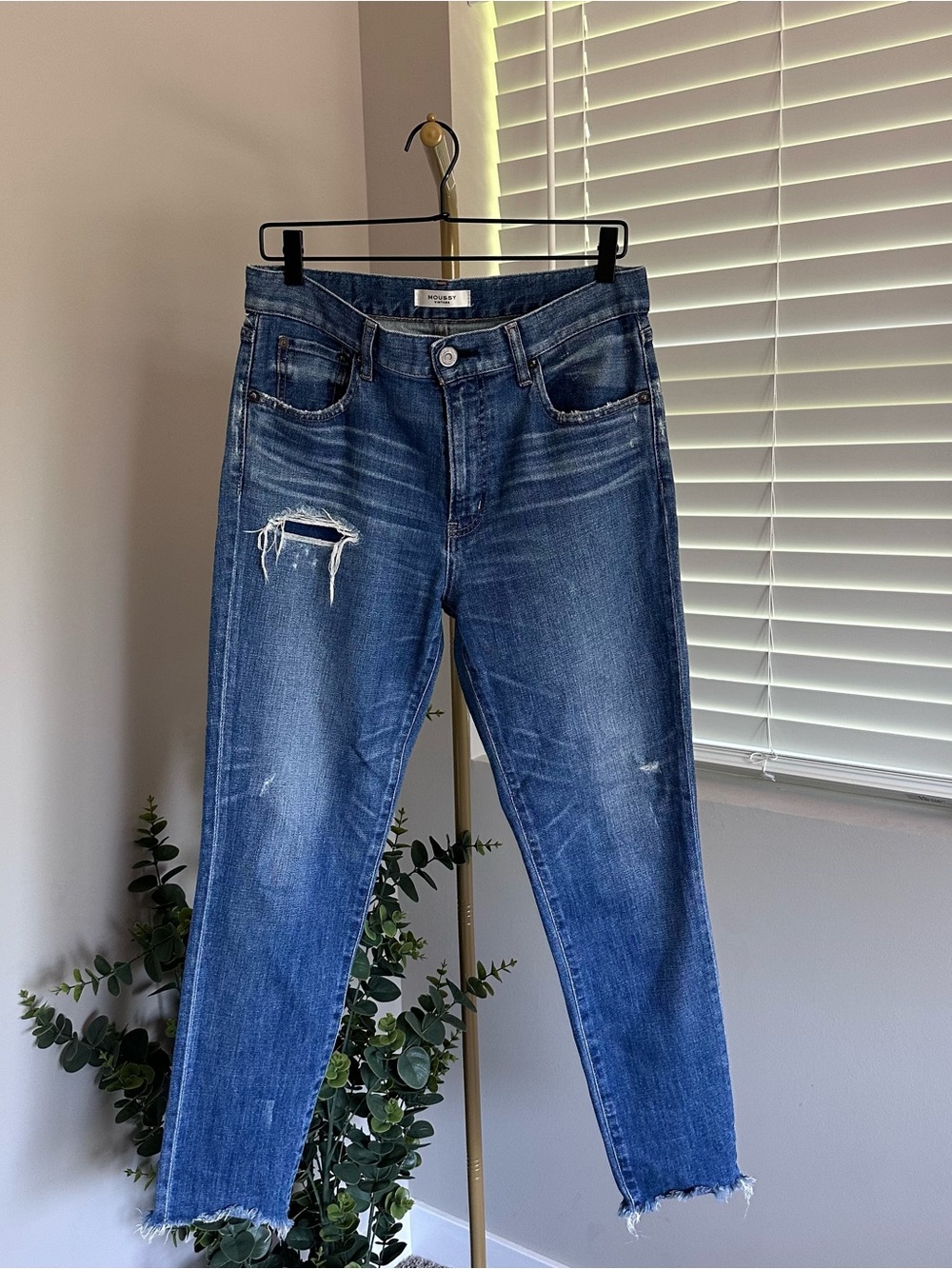 Moussy Dark Blue Slim Distressed Jeans